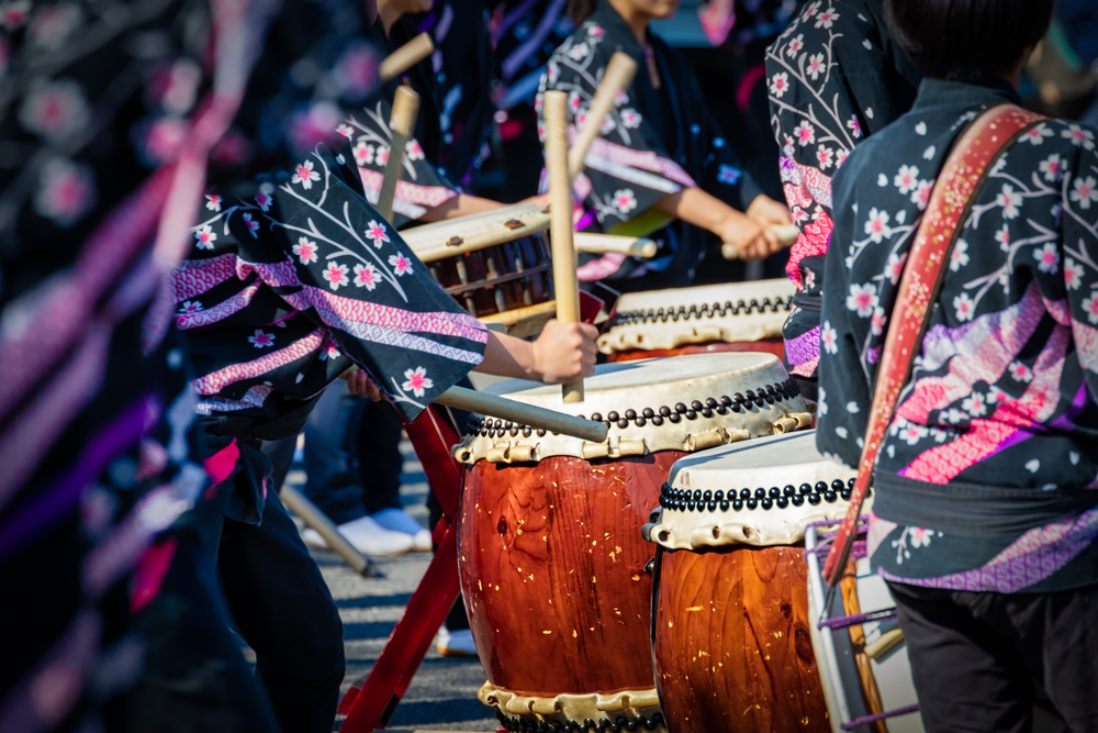 Musicians,Performing,On,Taiko,Drums,In,Narita,,Japan.